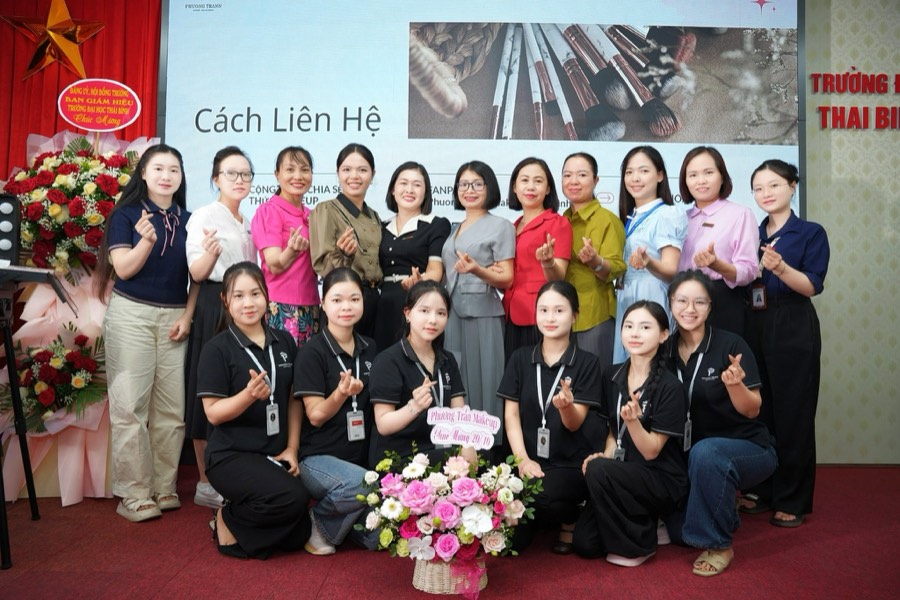 Tay nghề không nằm ở cây cọ đắt tiền